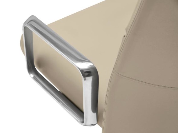 Кресло Newman A2415