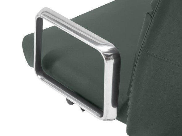 Кресло Newman A2415